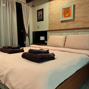 Boutique Yes For 3* Φιλιππούπολη