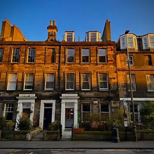The Valentine - Townhouse (adults Only) 3* Edinburg