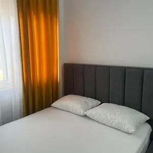 Appartamento Fatos - Near The, Vlorë